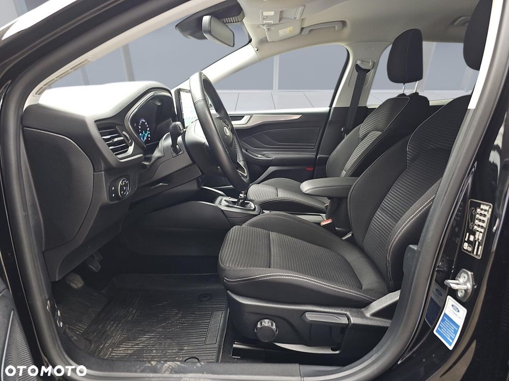 Ford Focus SW 1.0 EcoBoost Titanium - 9