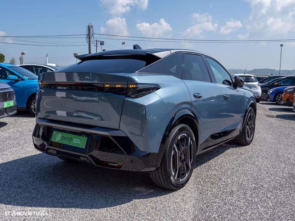 Peugeot E-3008 73 kWh GT - 17