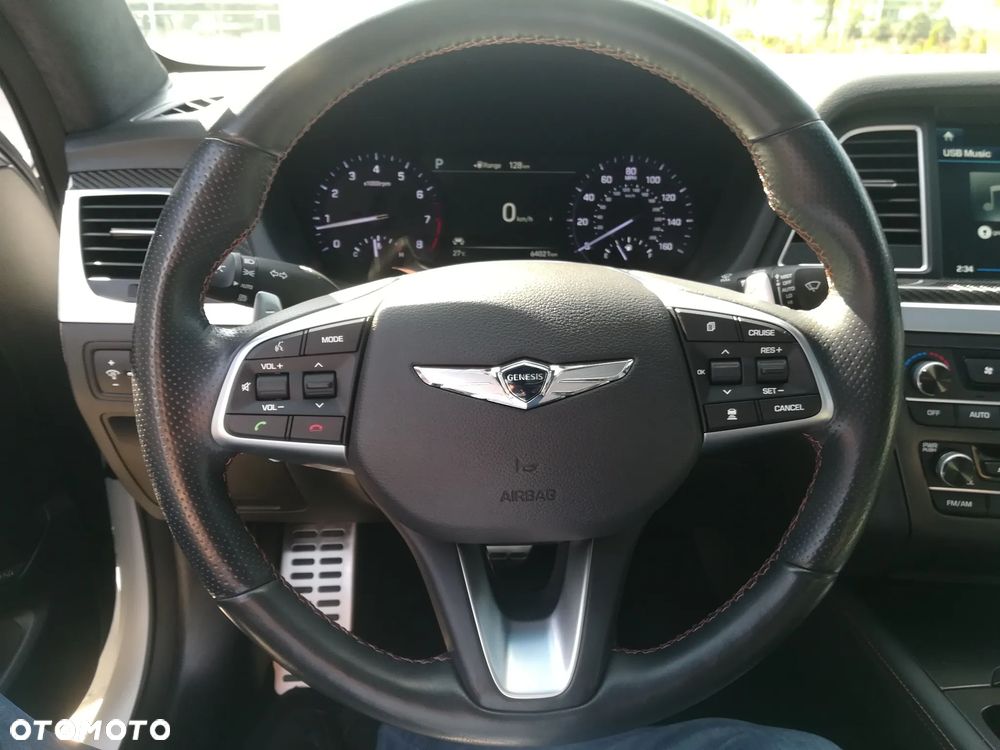 Genesis G80 - 24