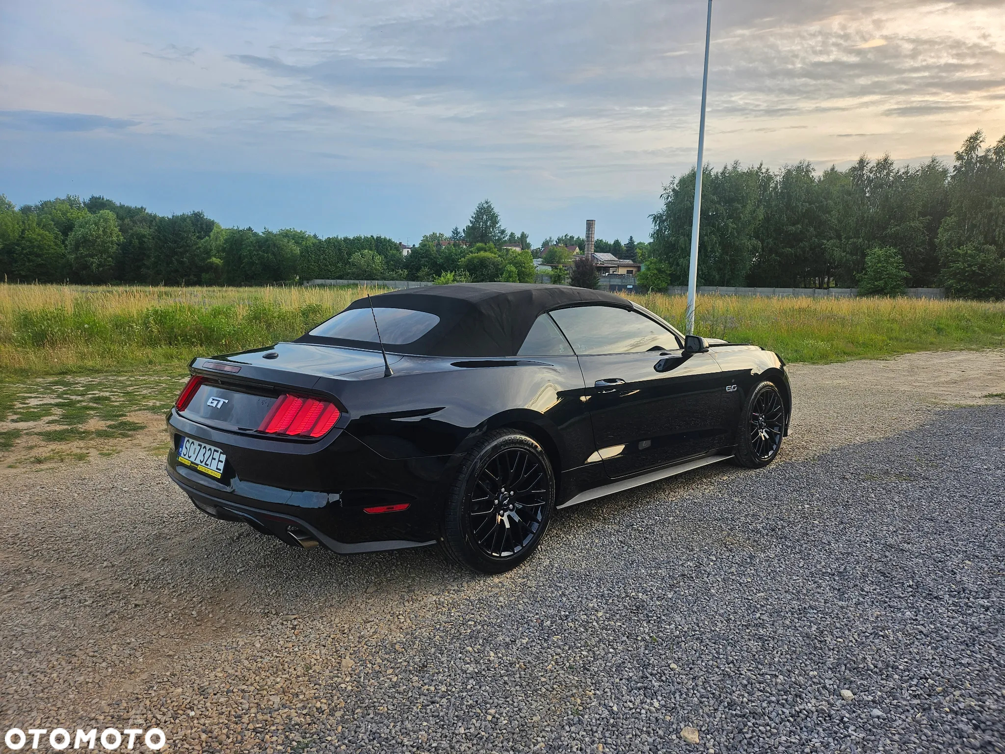 Ford Mustang - 12