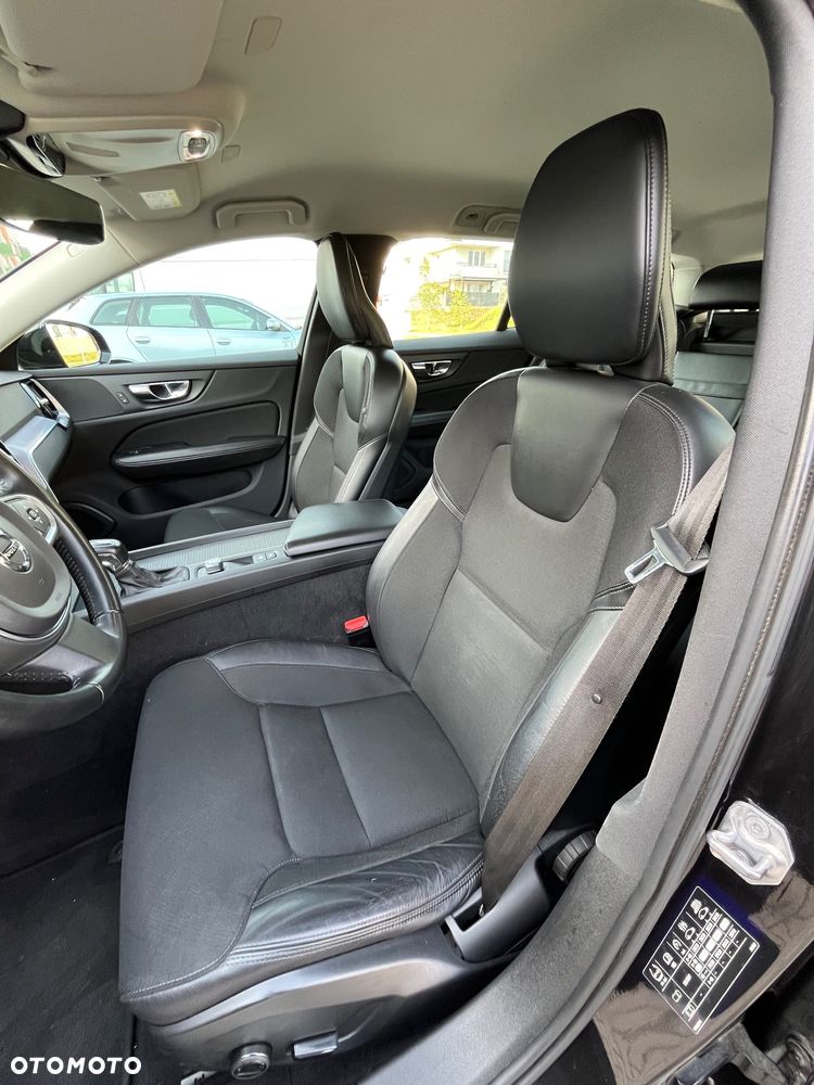 Volvo V60 D3 Geartronic Momentum Pro - 26