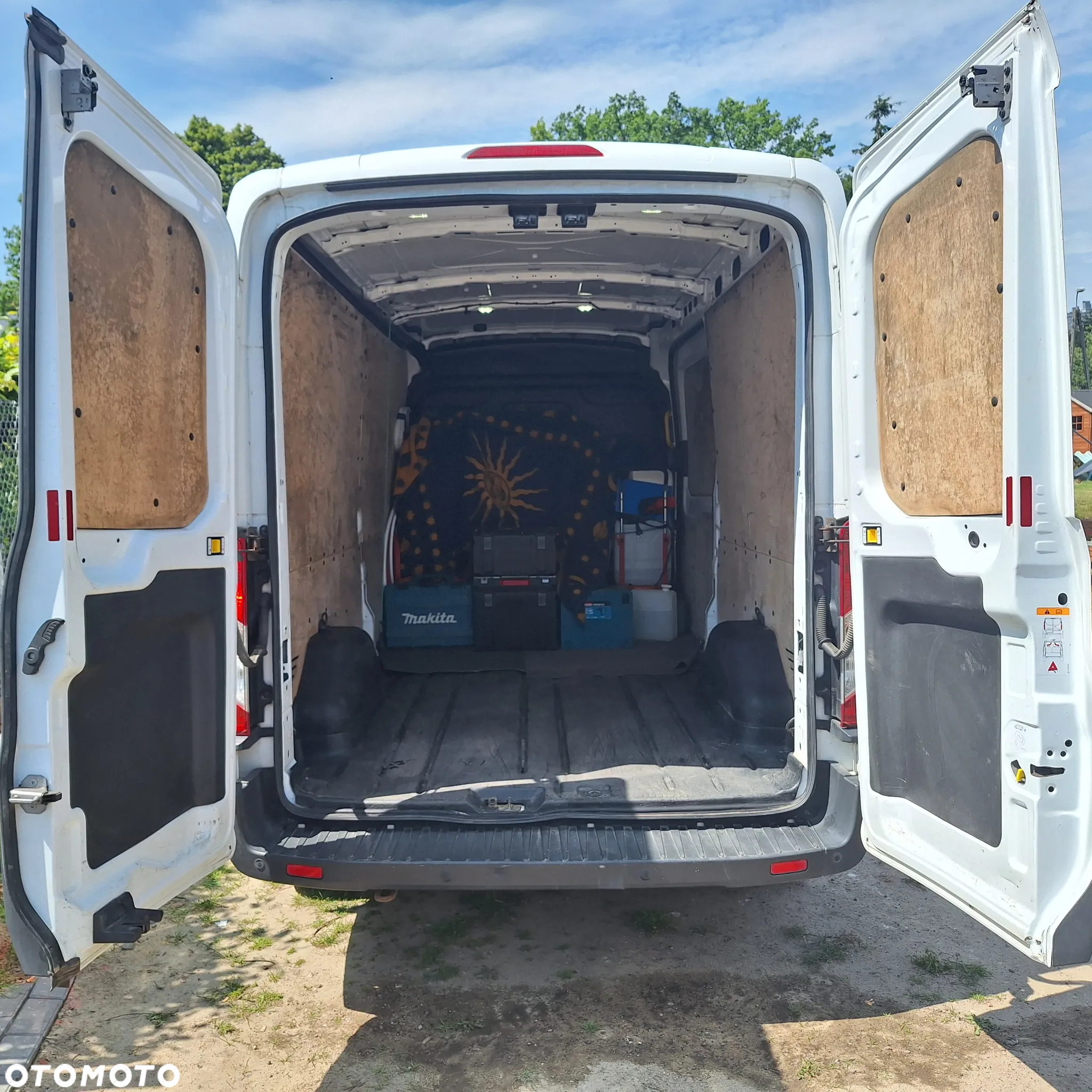 Ford Transit - 25