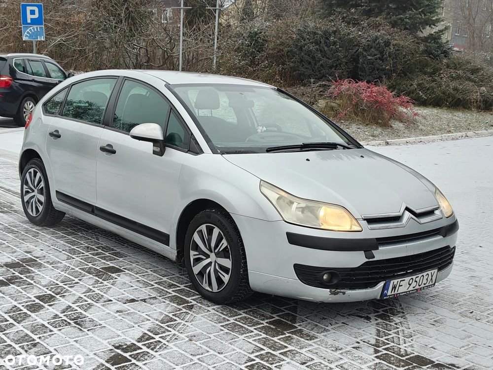 Citroën C4 1.4 16V Equilibre - 11