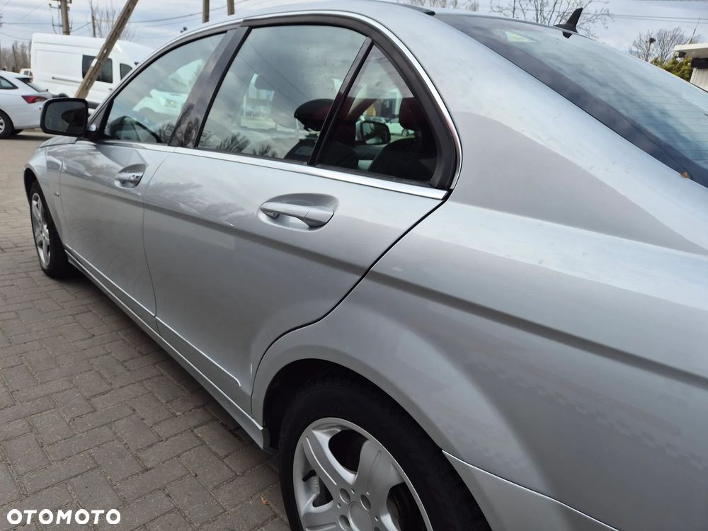 Mercedes-Benz Klasa C 220 CDI Avantgarde - 22