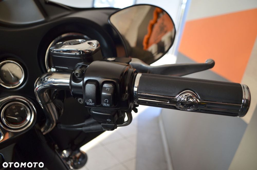 Harley-Davidson FLHT Electra Glide Standard - 37