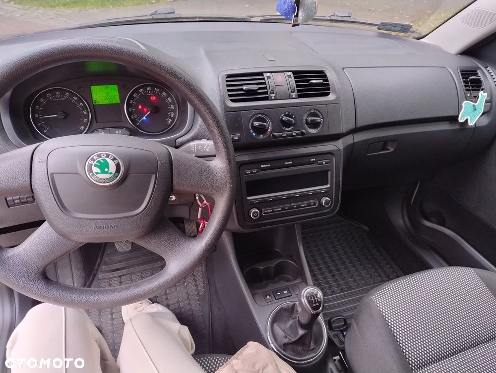 Skoda Roomster - 10