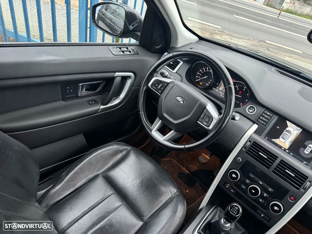 Land Rover Discovery Sport 2.0 eD4 HSE Luxury - 13