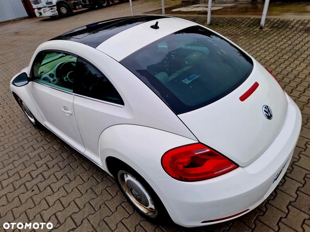 Volkswagen Beetle The 1.6 TDI DPF DSG - 11
