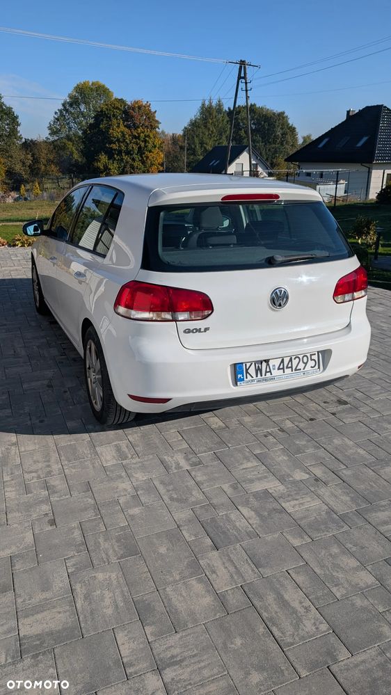 Volkswagen Golf - 2