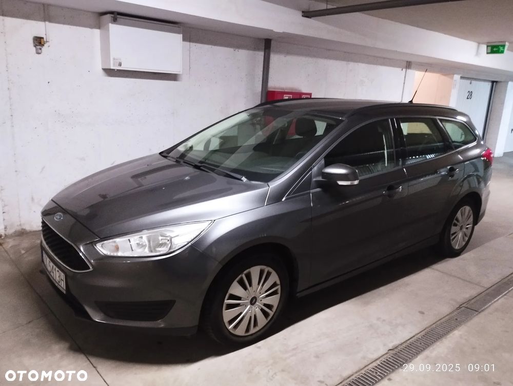 Ford Focus 1.6 Titanium - 12