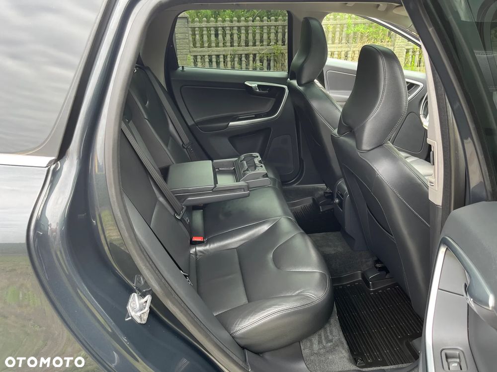 Volvo XC 60 D3 Summum - 32