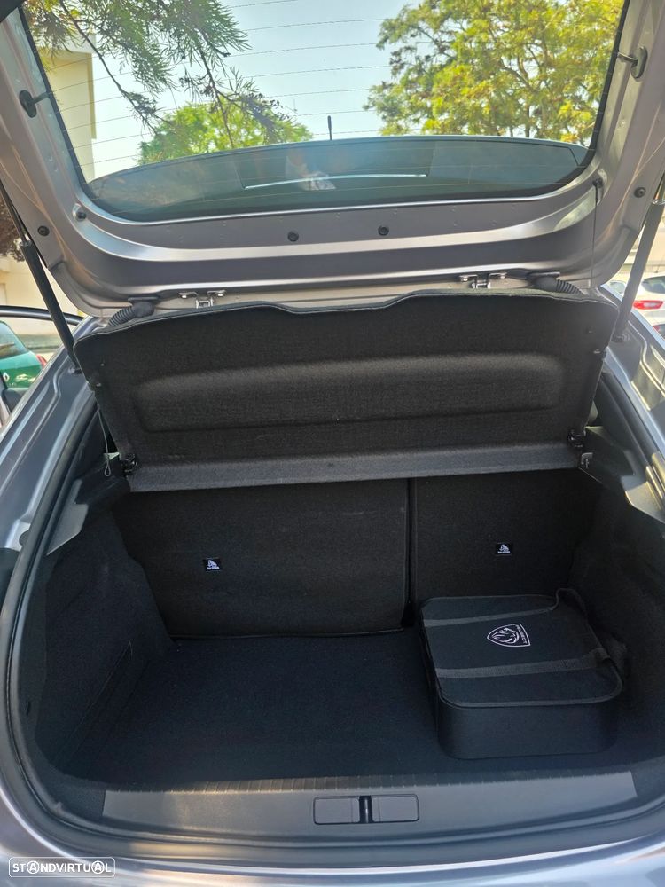 Peugeot e-208 Active Pack - 9