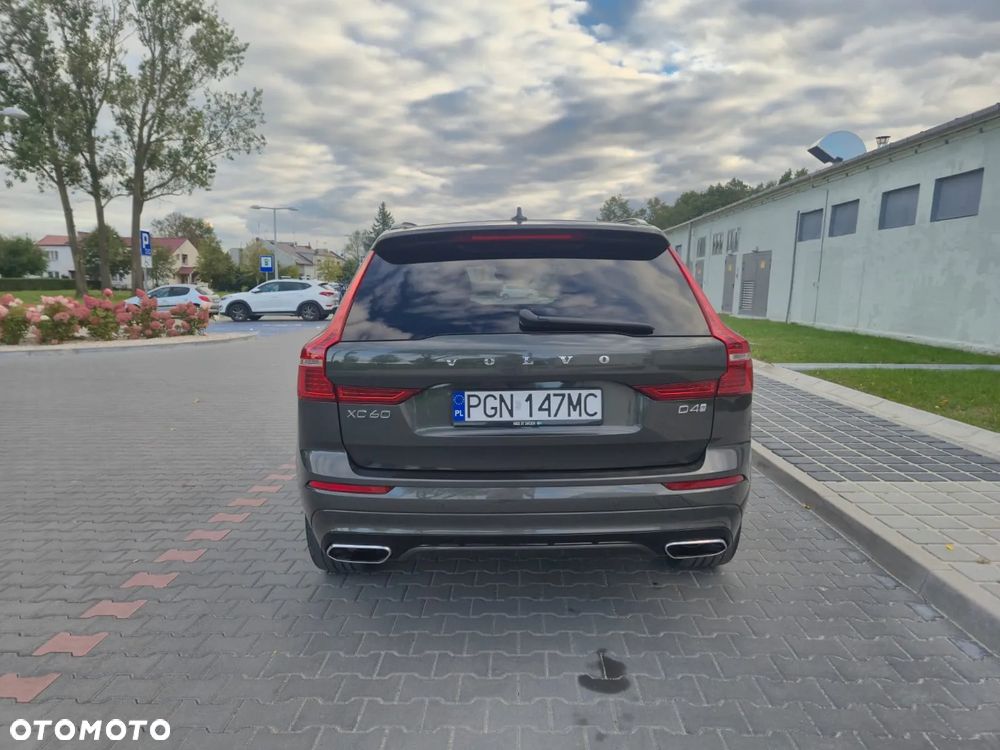 Volvo XC 60 D4 R-Design - 5