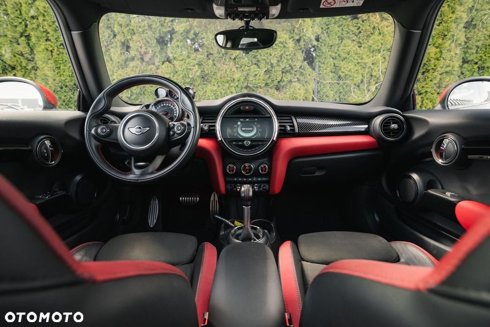 MINI John Cooper Works - 11