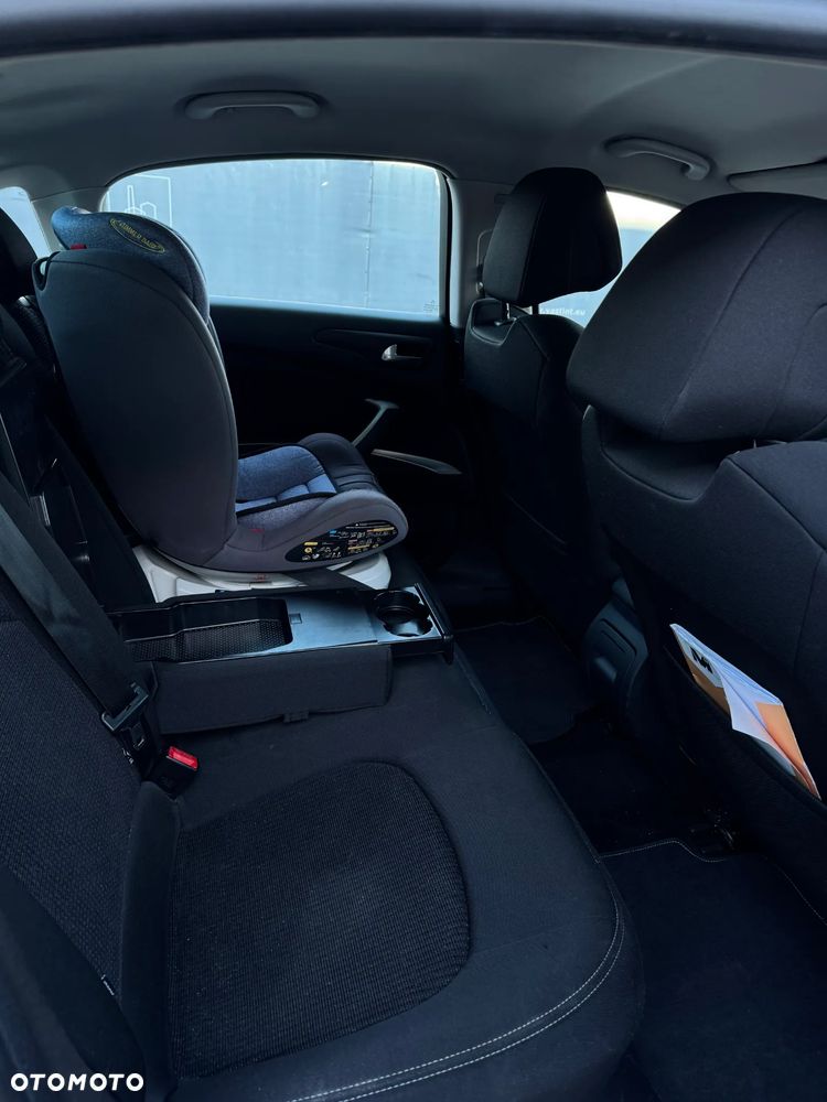 Citroën C5 1.6 HDi Attraction - 19