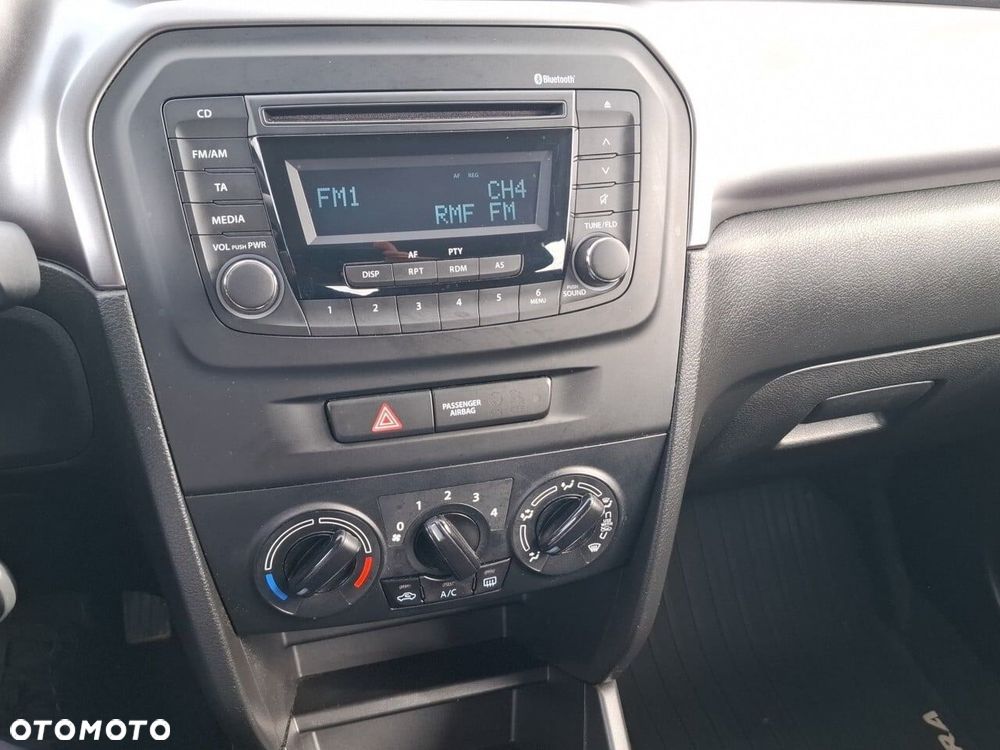 Suzuki Vitara 1.0 Boosterjet Comfort 2WD - 22