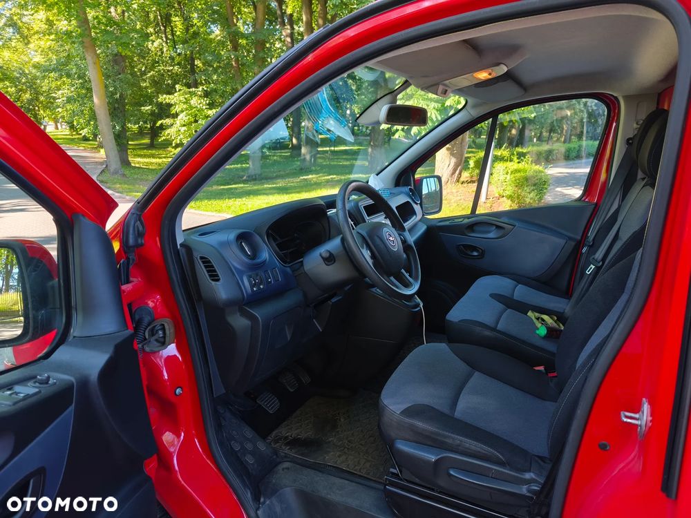 Opel Vivaro - 8