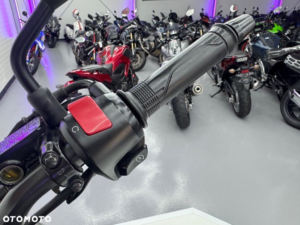 Honda CB - 25