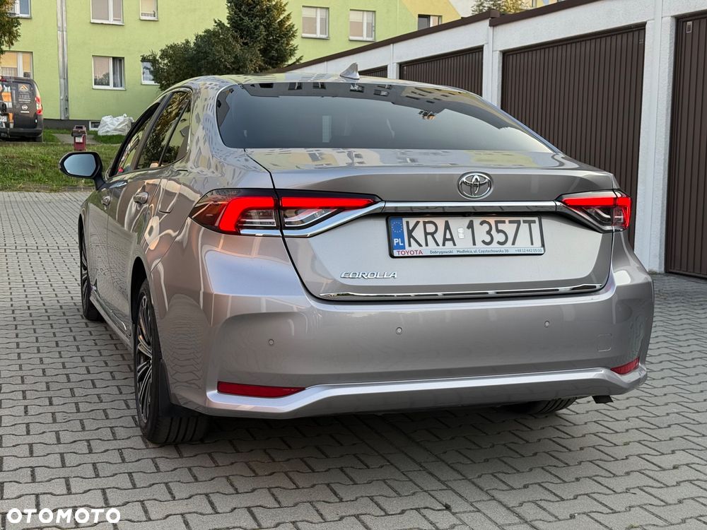 Toyota Corolla 1.6 Executive MS - 24