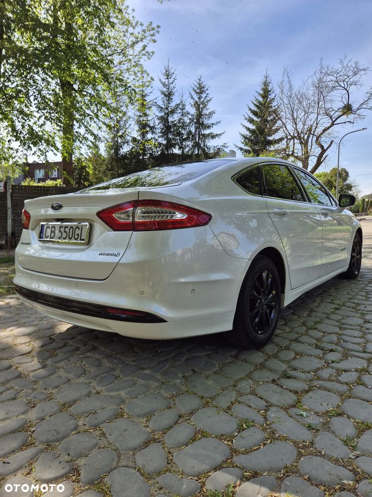 Ford Mondeo 2.0 Hybrid Titanium - 4