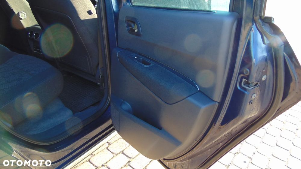 Peugeot 3008 HDi FAP 165 Automatik Business-Line - 29