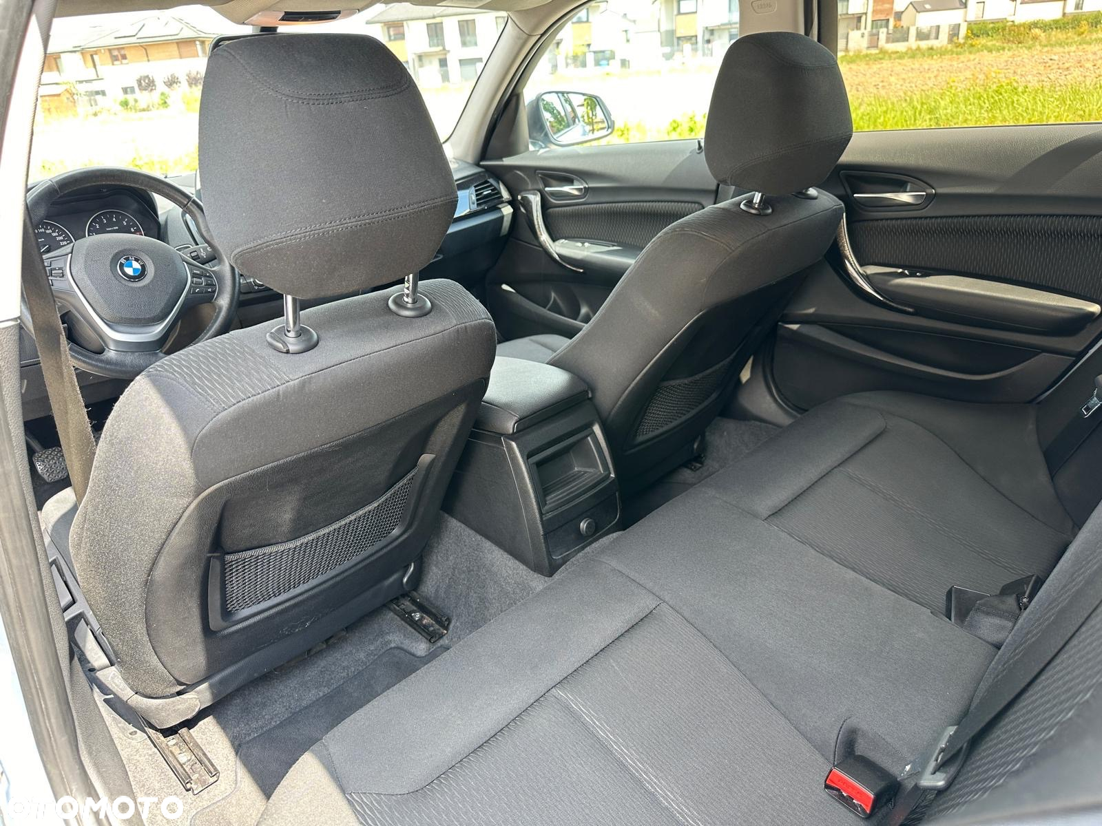 BMW Seria 1 116i - 10