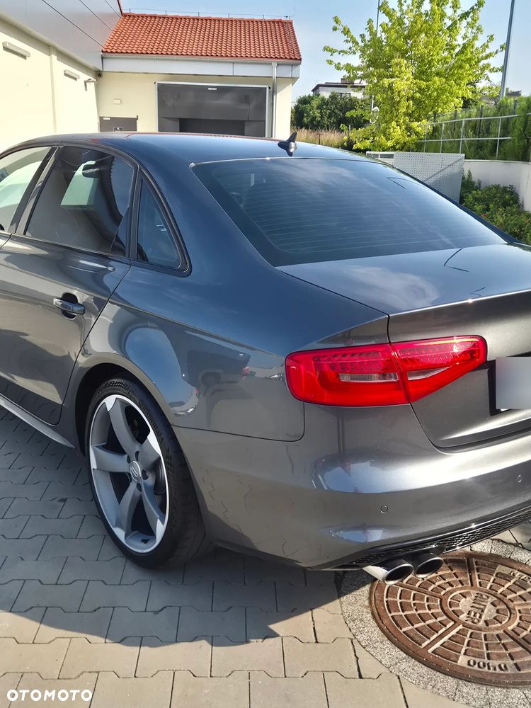 Audi A4 Limousine 2.0 TFSI quattro S tronic S line Sportpaket - 9
