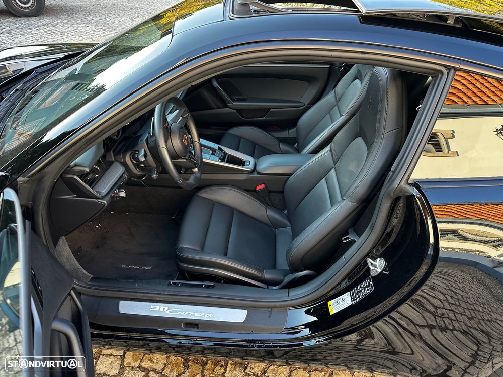 Porsche 911 (992) Carrera PDK - 20