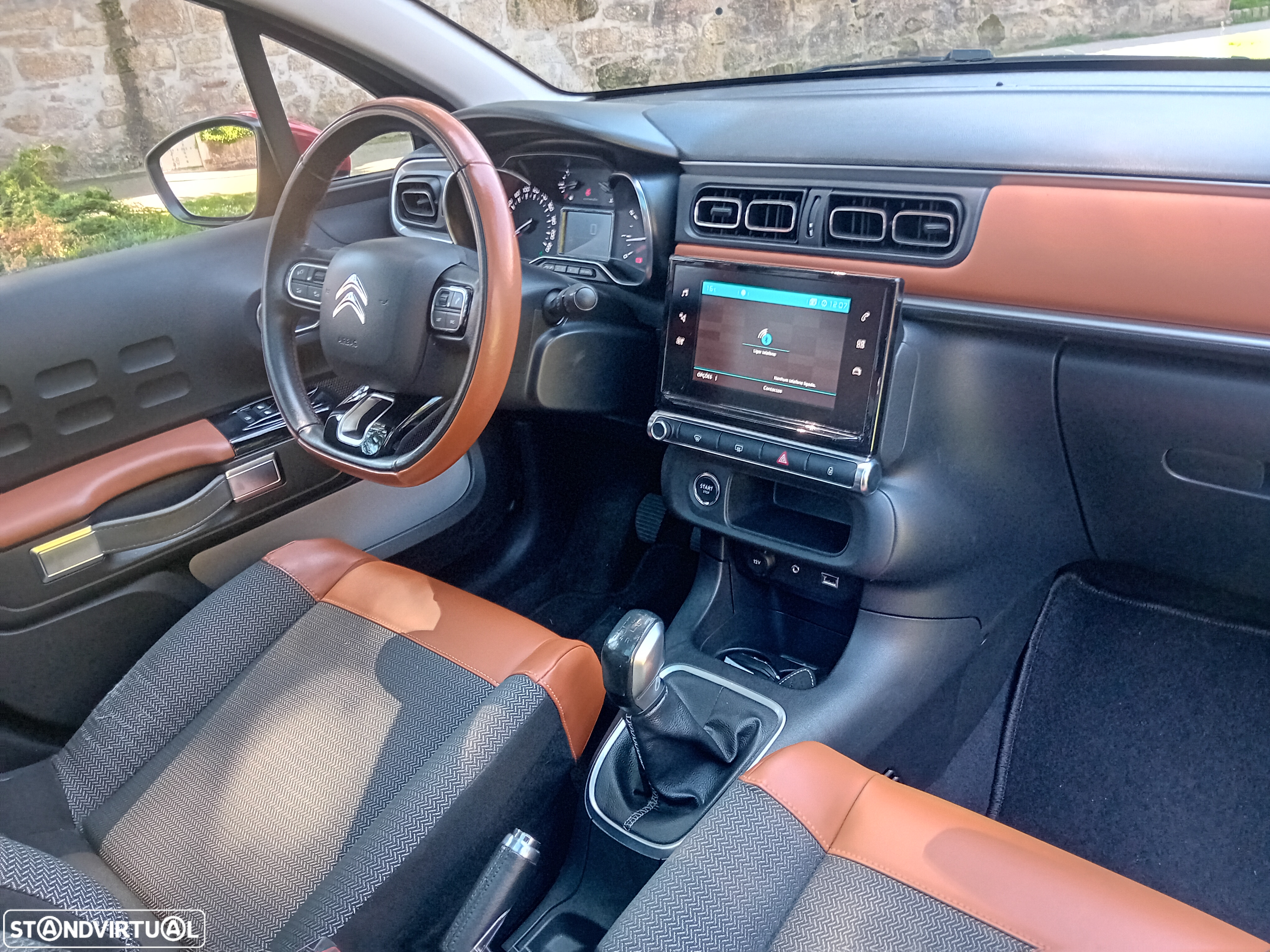 Citroën C3 1.2 PureTech Shine - 25