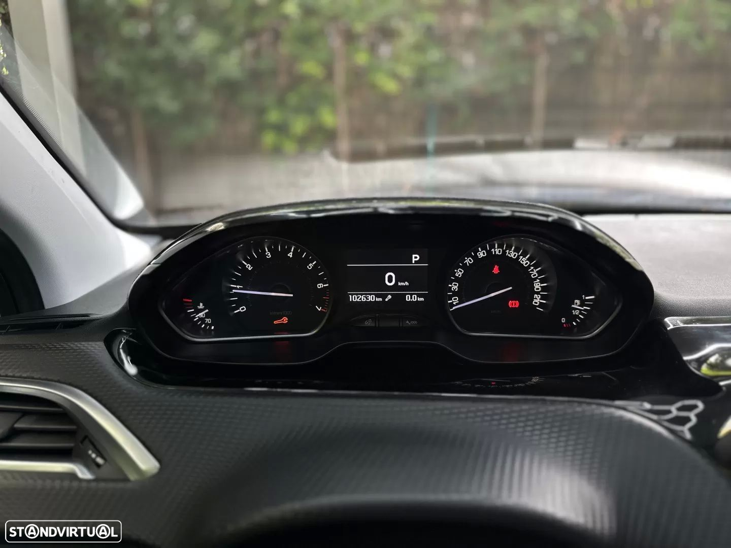 Peugeot 208 1.2 PureTech Allure EAT6 - 26