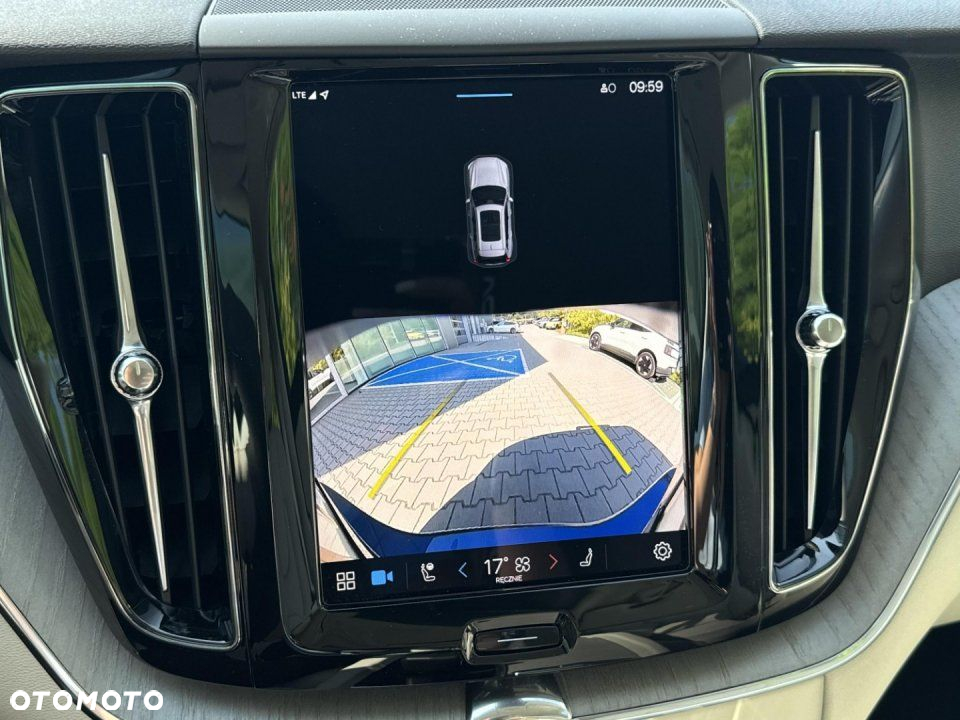 Volvo XC 60 - 25
