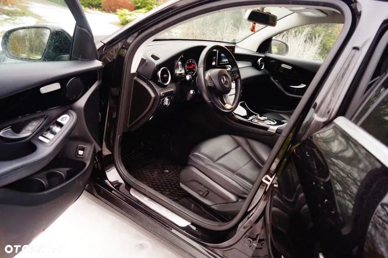 Mercedes-Benz GLC - 25