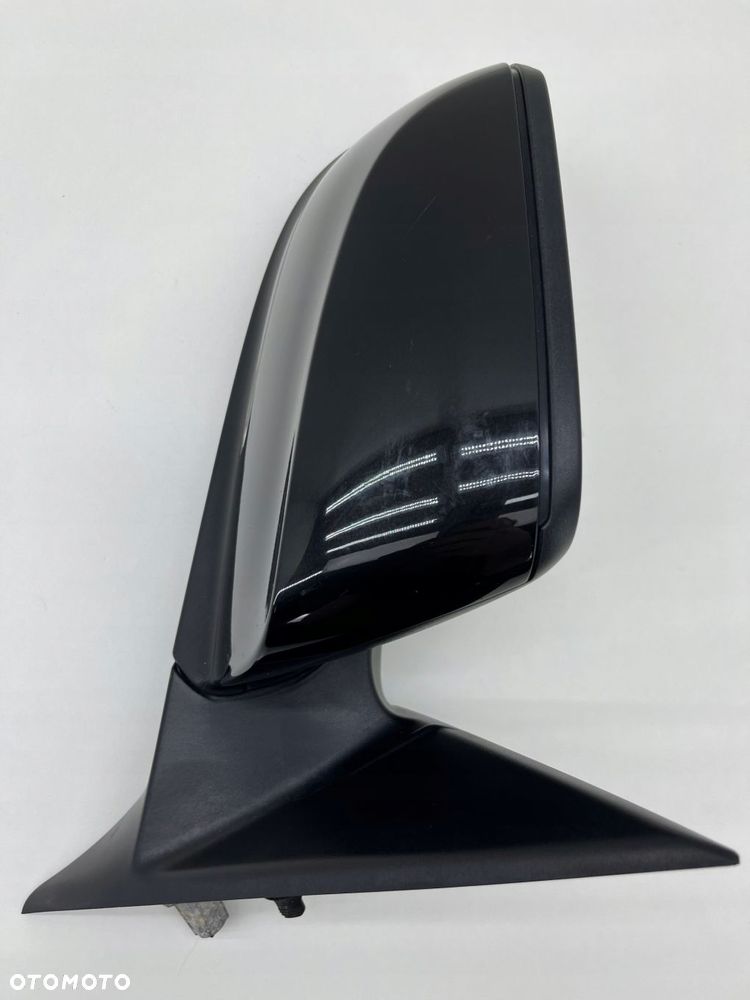 BMW 3 F30 F31 PRAWE LUSTERKO 6-PIN 475 EUROPA - 6