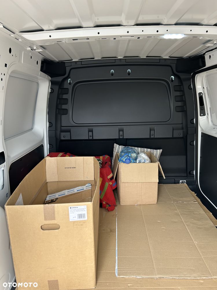 Volkswagen CADDY - 4