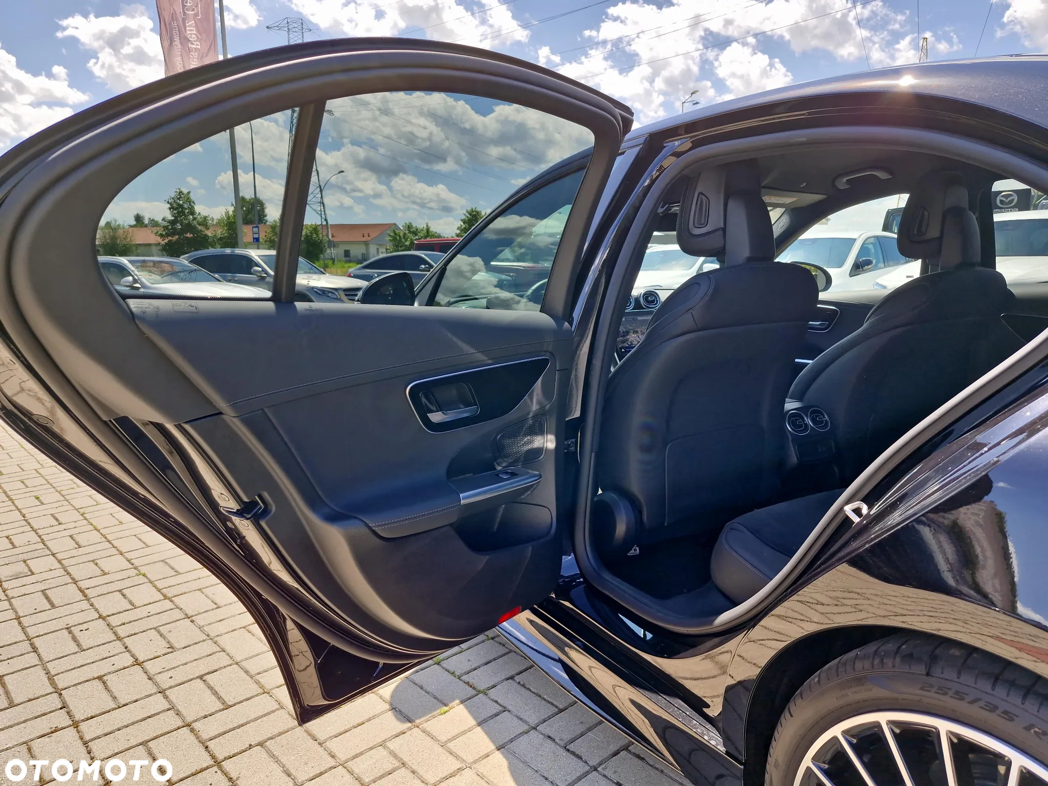 Mercedes-Benz Klasa C 220 d mHEV 4-Matic AMG - 17