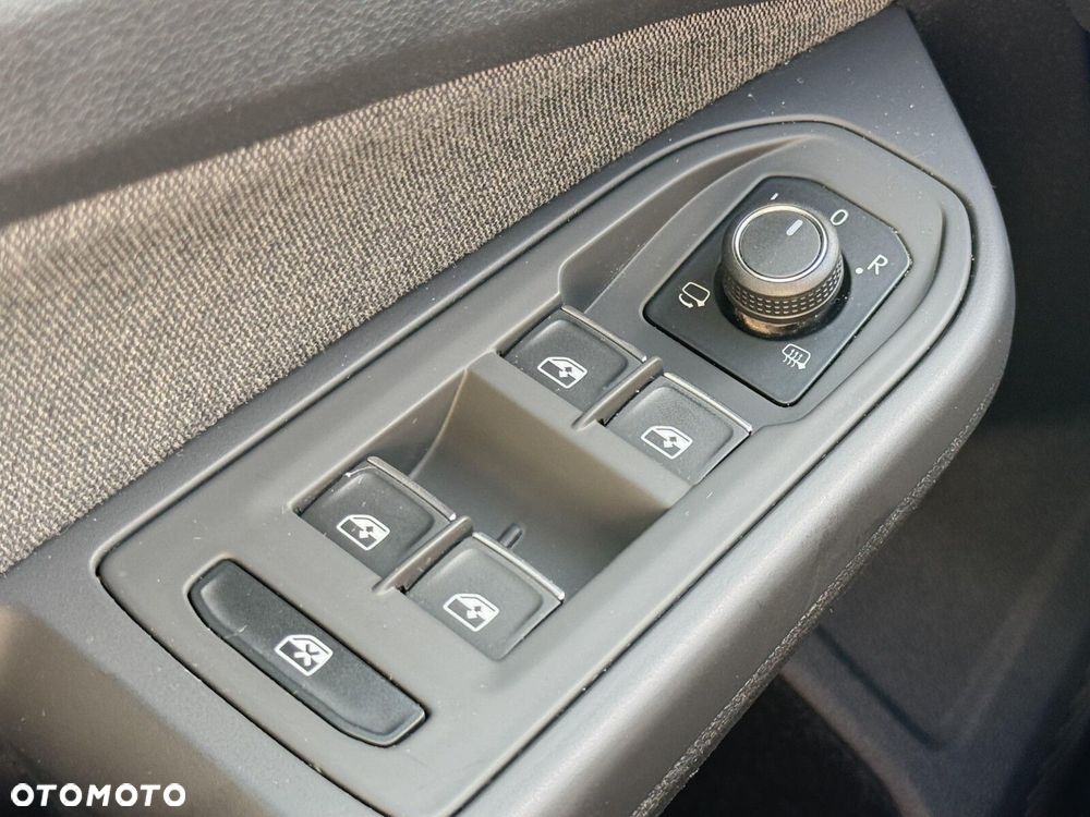 Volkswagen Golf Variant - 21