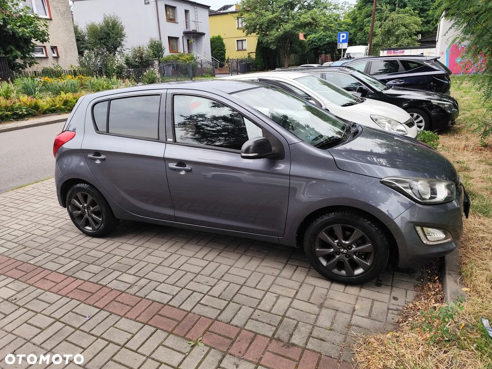 Hyundai i20 1.25 Classic + - 6