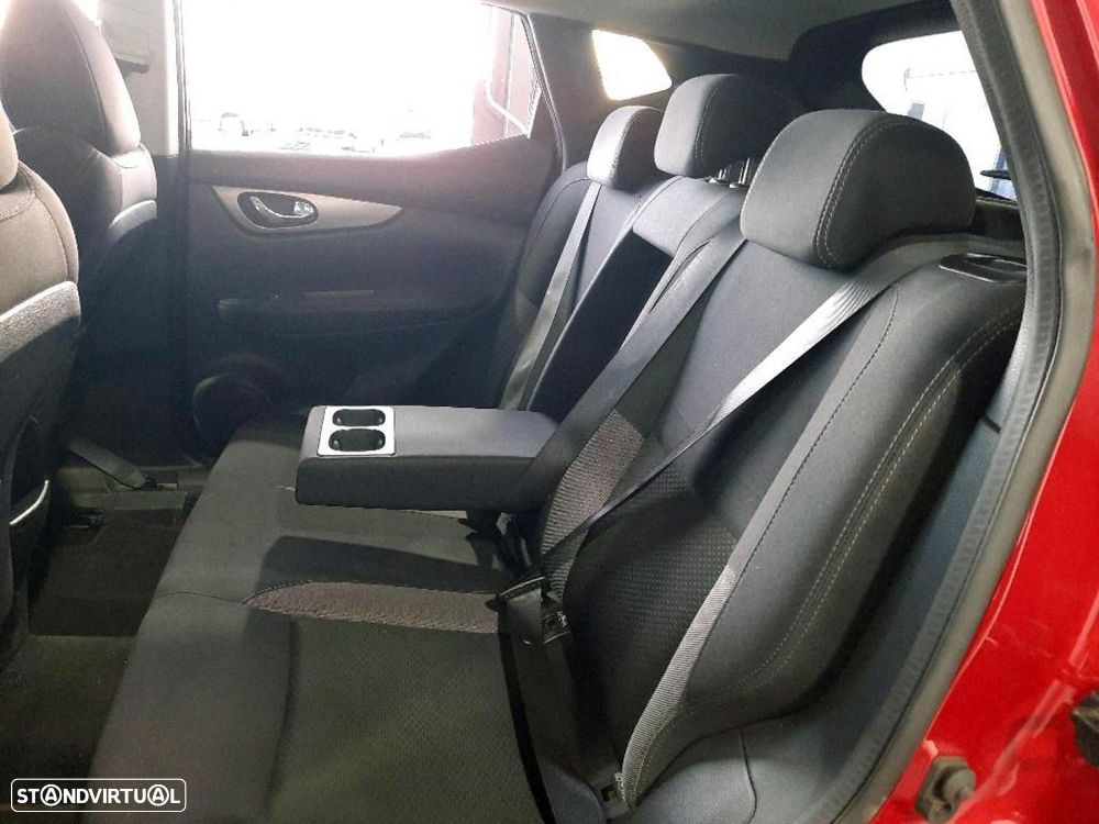 Nissan Qashqai 1.5 dCi N-Connecta J18 - 11