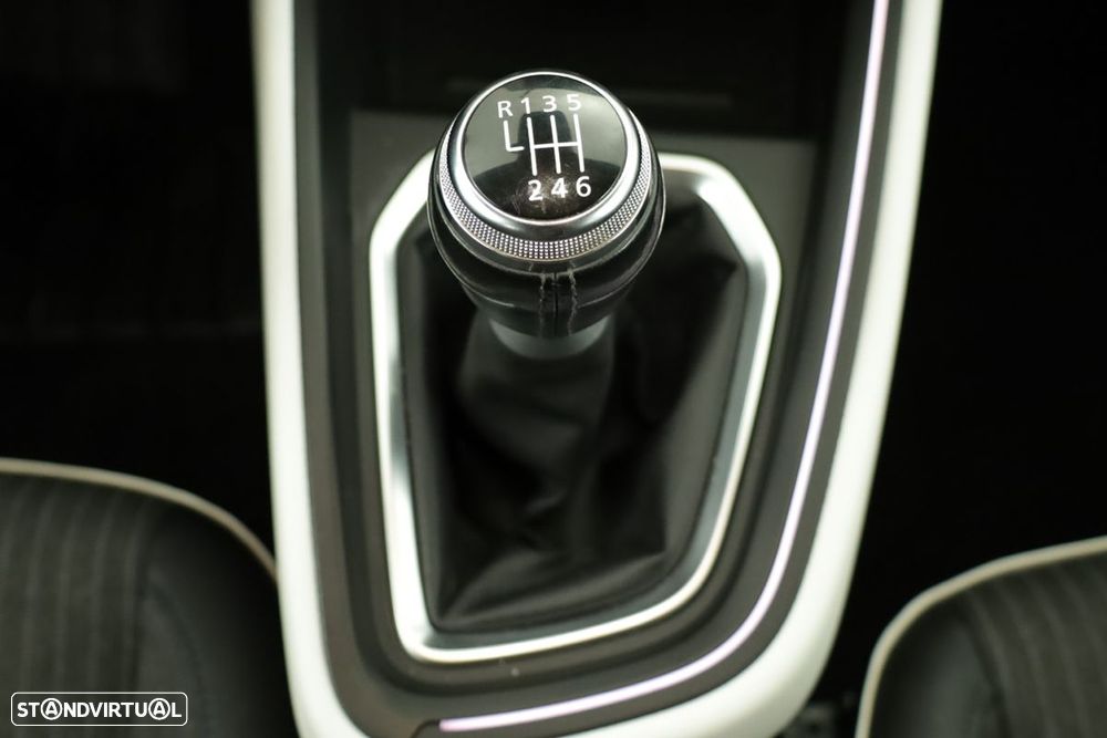 Renault Clio 1.0 TCe Techno - 14