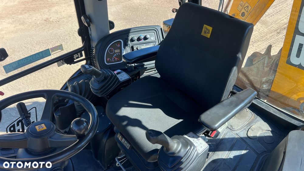 JCB 3CX - 5