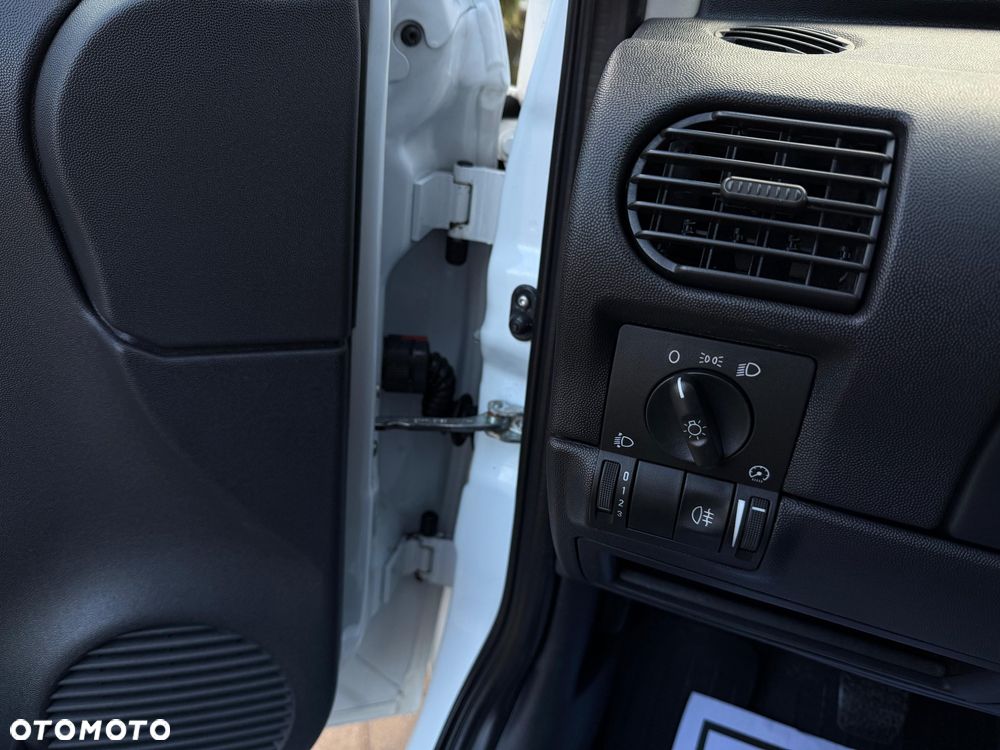 Opel Combo Edition - 22