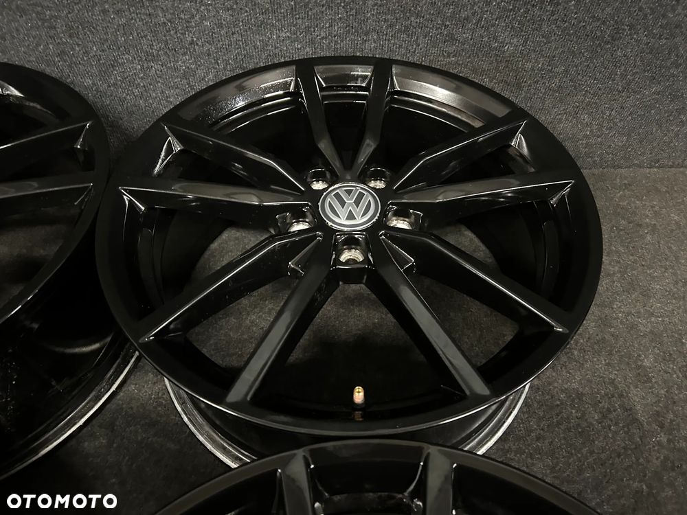 Alufelgi VW Golf 7, 6, 5, Touran, Caddy, Sportsvan, Skoda Octavia III, IV 18 cali 5x112 4szt. Pretoria! - 14