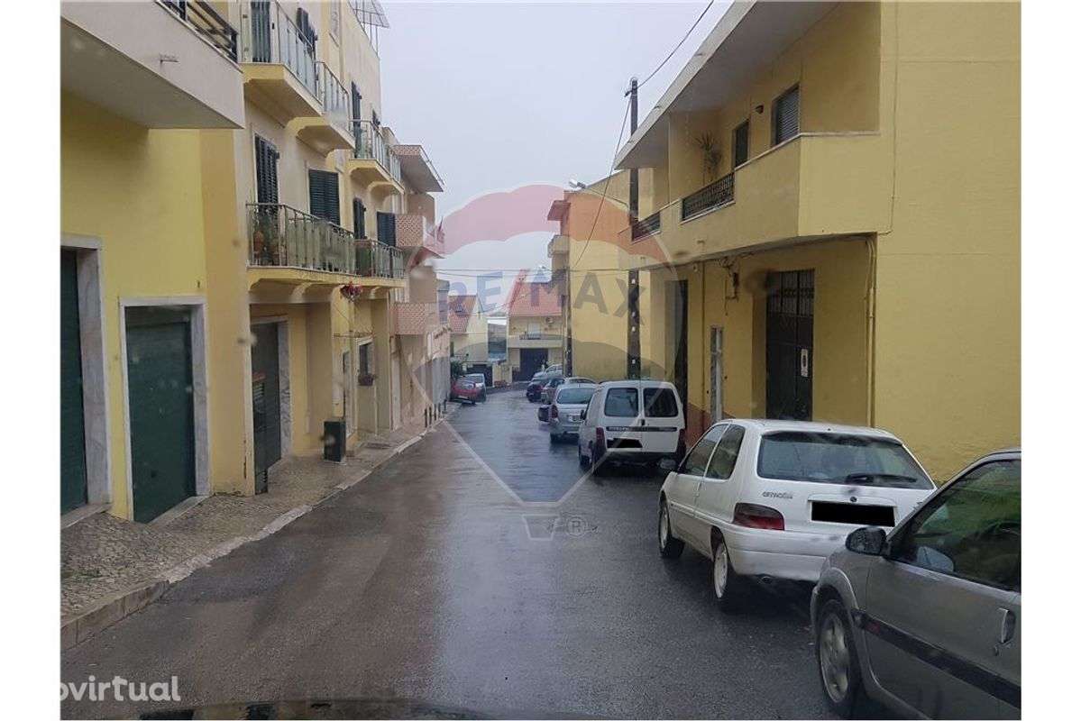 Lote de terreno urbano c/ 207 m2- B.º da Boavista - Grande imagem: 2/3