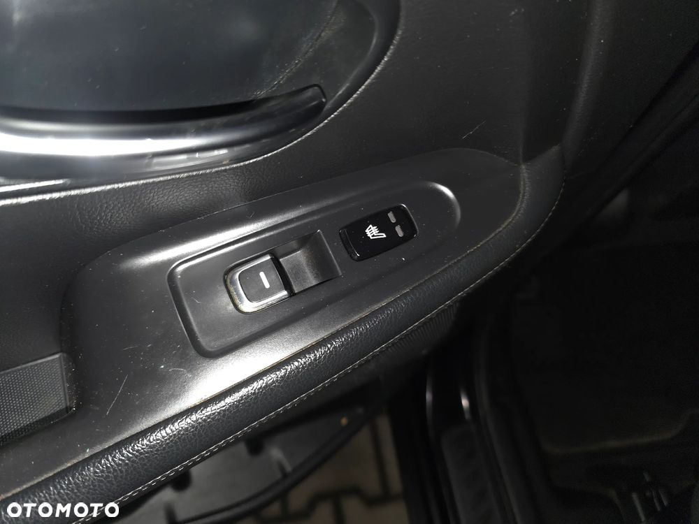 Kia Carens 1.7 CRDi Vision - 11