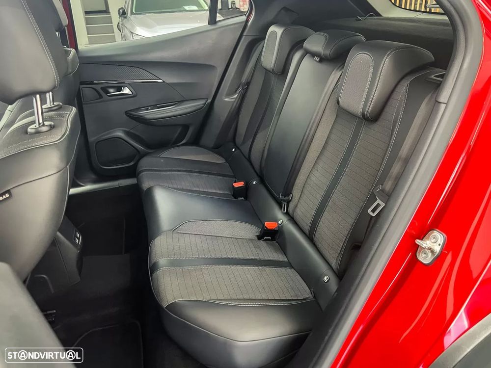 Peugeot 2008 1.2 PureTech Allure - 10