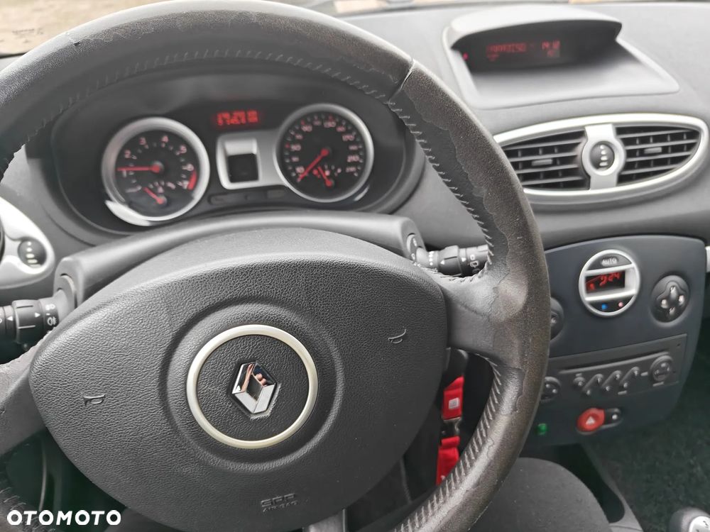 Renault Clio 1.2 TCE Dynamique - 32