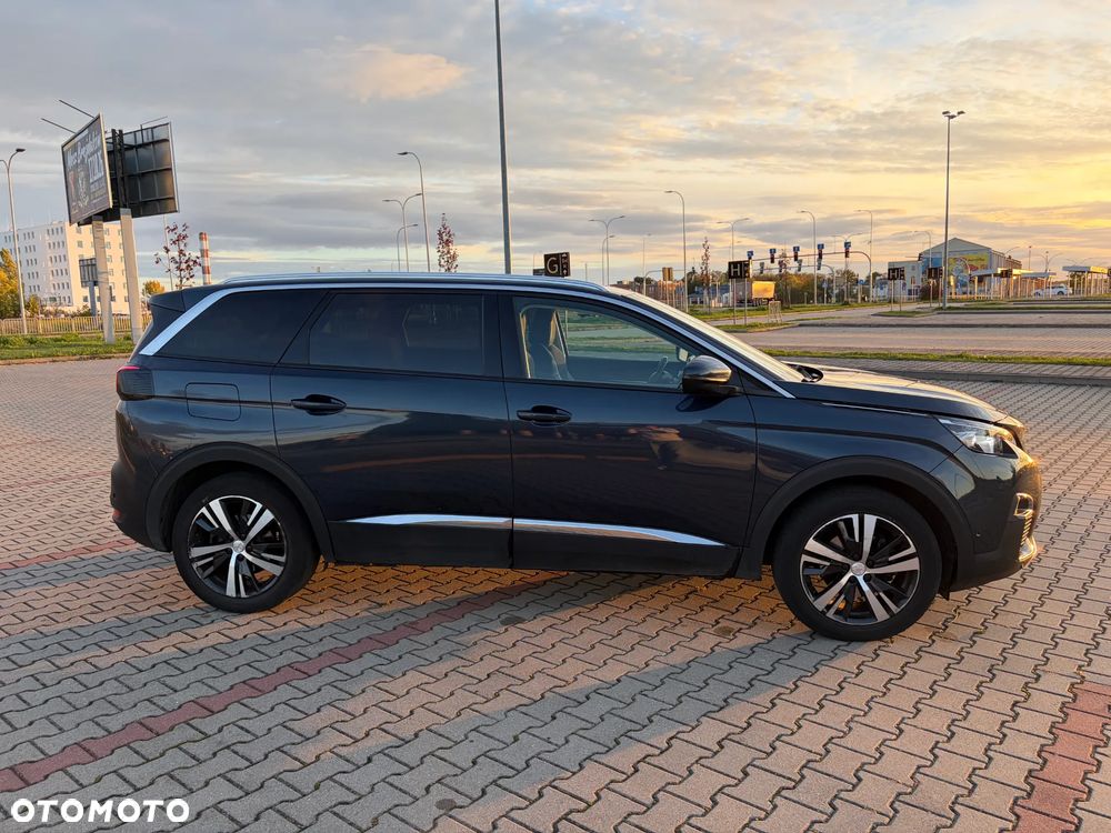 Peugeot 5008 2019 photo 4