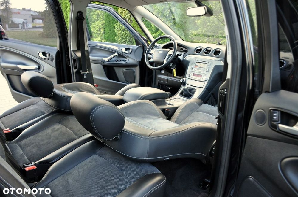 Ford S-Max - 23