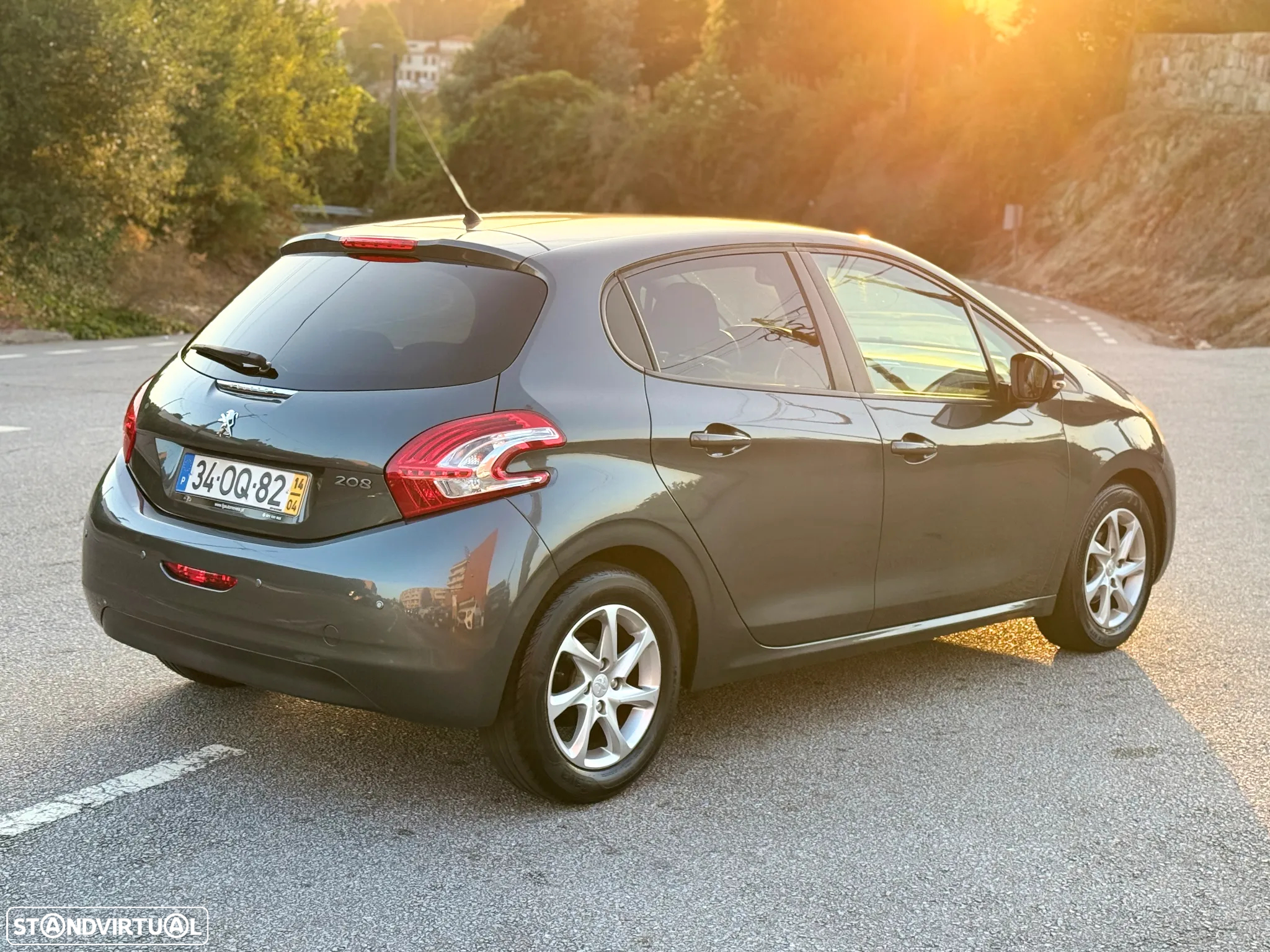 Peugeot 208 1.2 VTi SE Style - 14