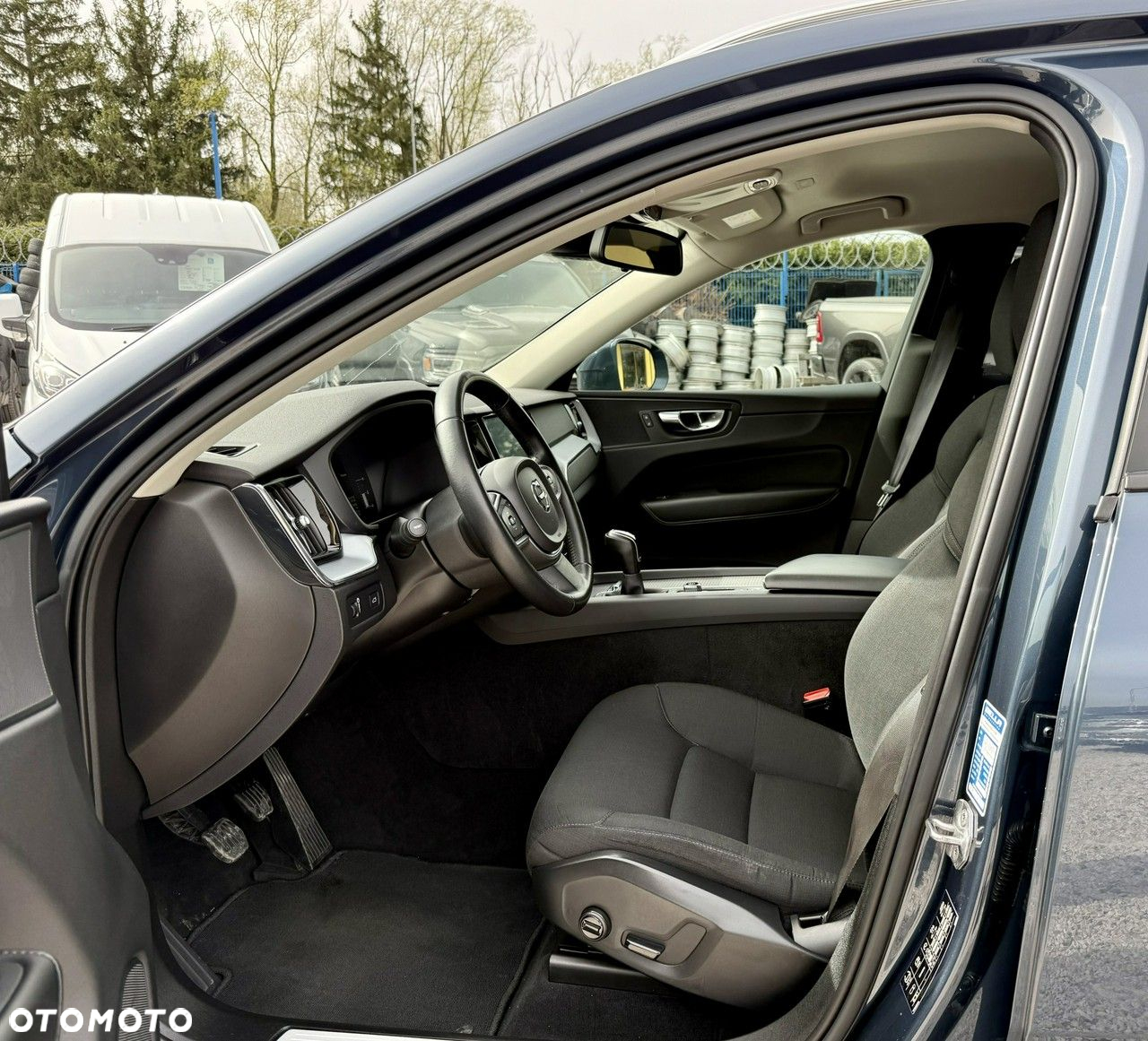 Volvo XC 60 D4 AWD Momentum Pro - 9